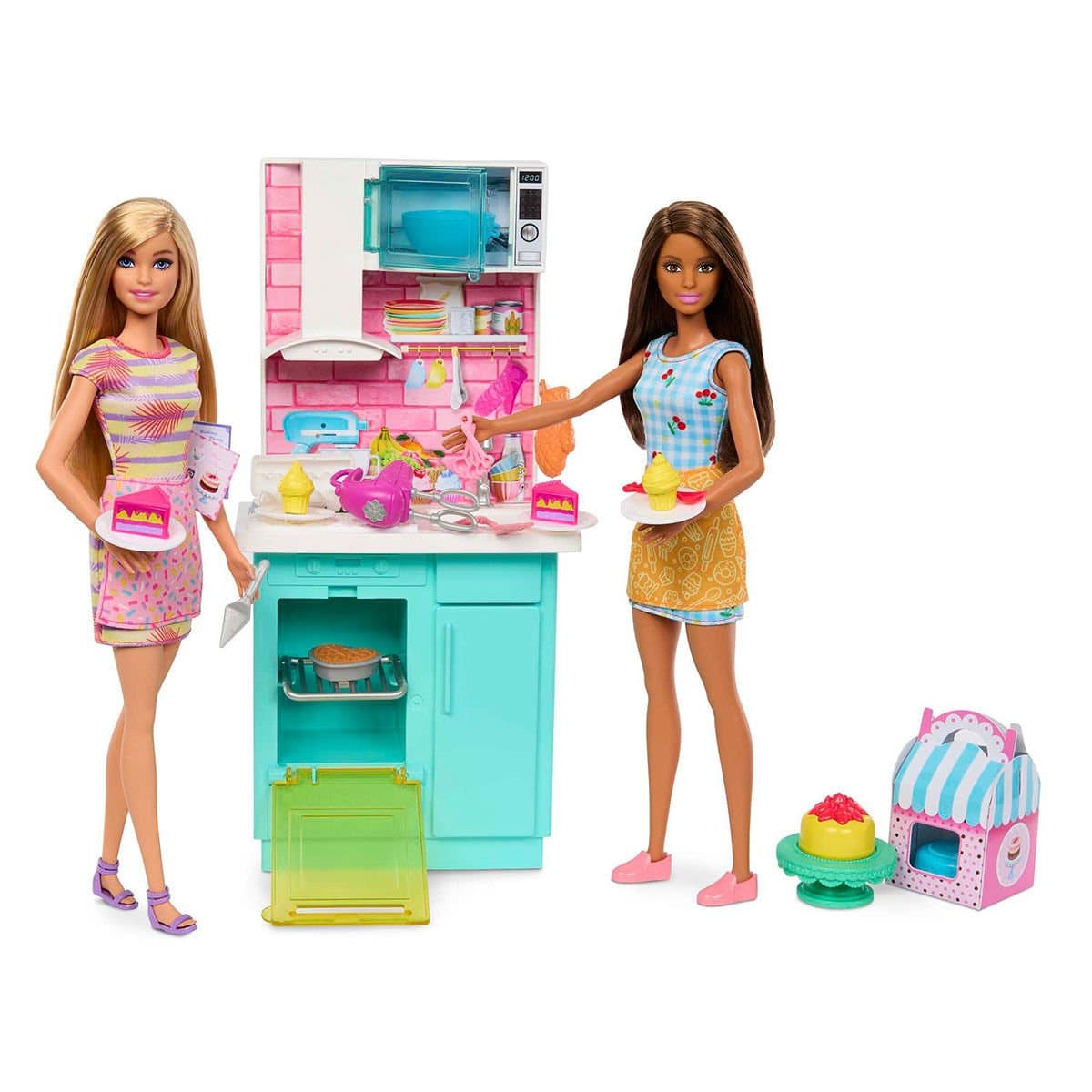 Barbie Brooklyn ve Malibu Pasta Yapıyor Oyun Seti HJY94