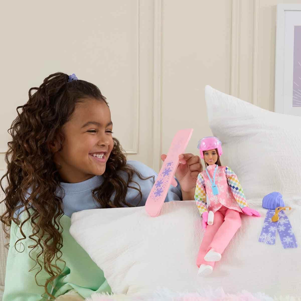 barbie-kariyer-bebegi-snowboard-sporcusu-oyun-seti-jkf78-1.jpg