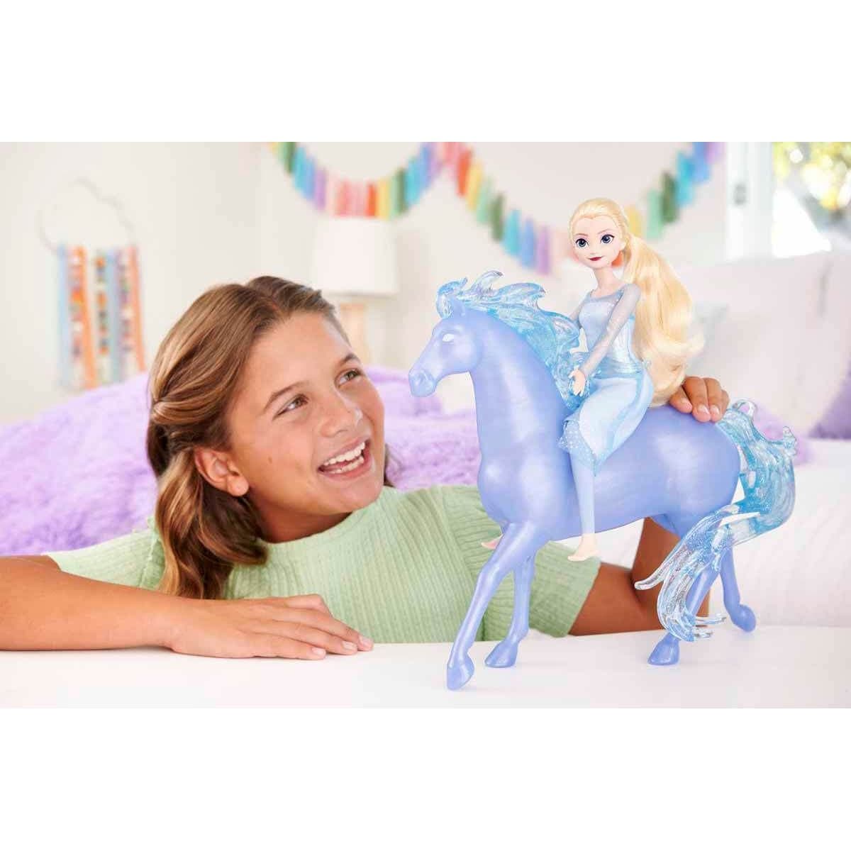 disney-frozen-ii-elsa-ve-guzel-ati-nokk-hlw58-2.jpg