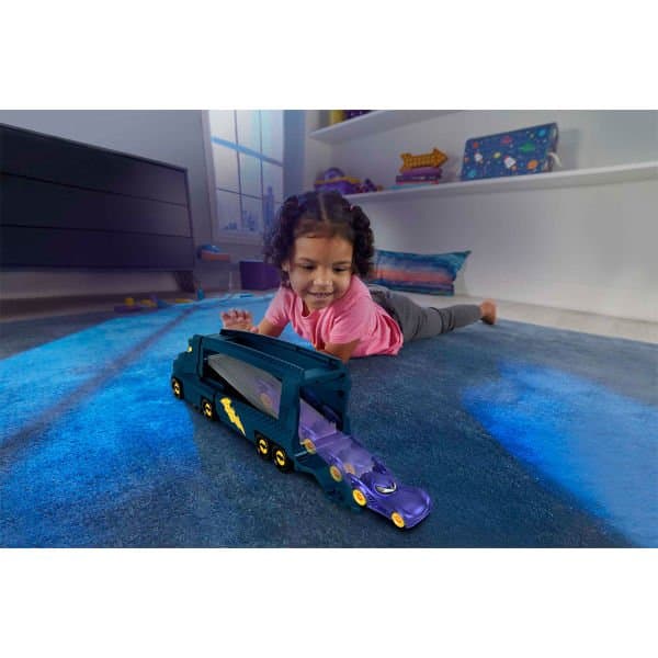 Fisher-Price Batwheels Büyük Tır ve Bam Batmobile HMX07