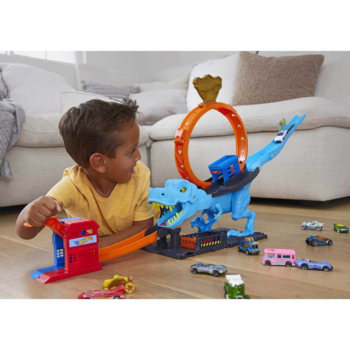 hot-wheels-dinozor-ile-mucadele-oyun-seti-hkx42-5.jpg