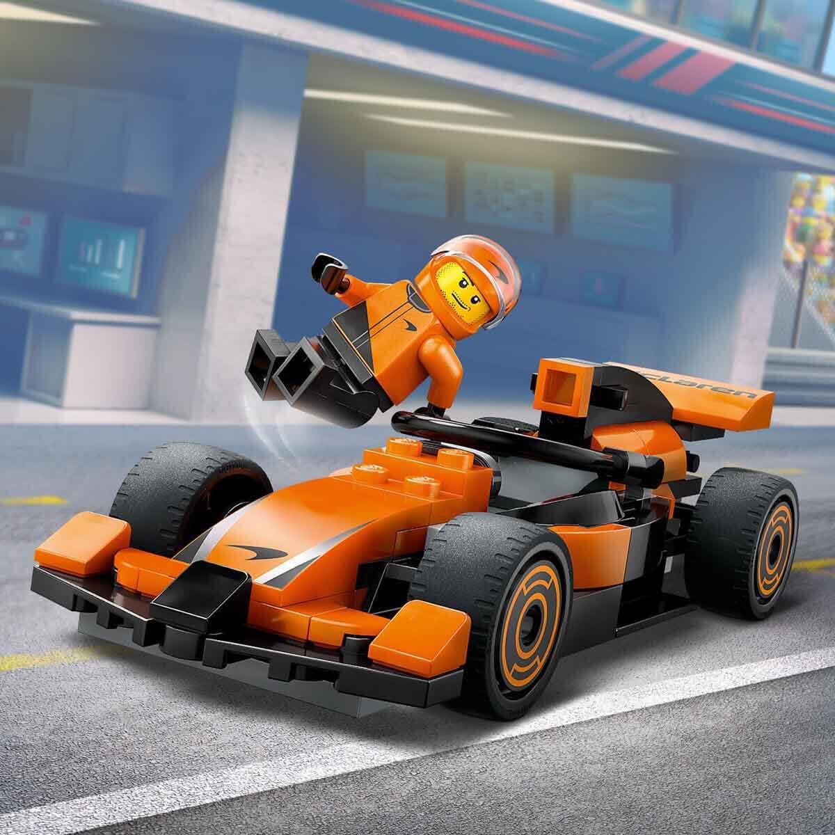 lego-city-mclaren-f1-yaris-arabasi-ve-surucu-60442-86-parca-5.jpeg