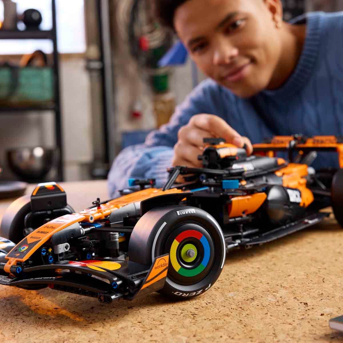 lego-technic-mclaren-mcl39-f1-yaris-arabasi-42228-4.jpg