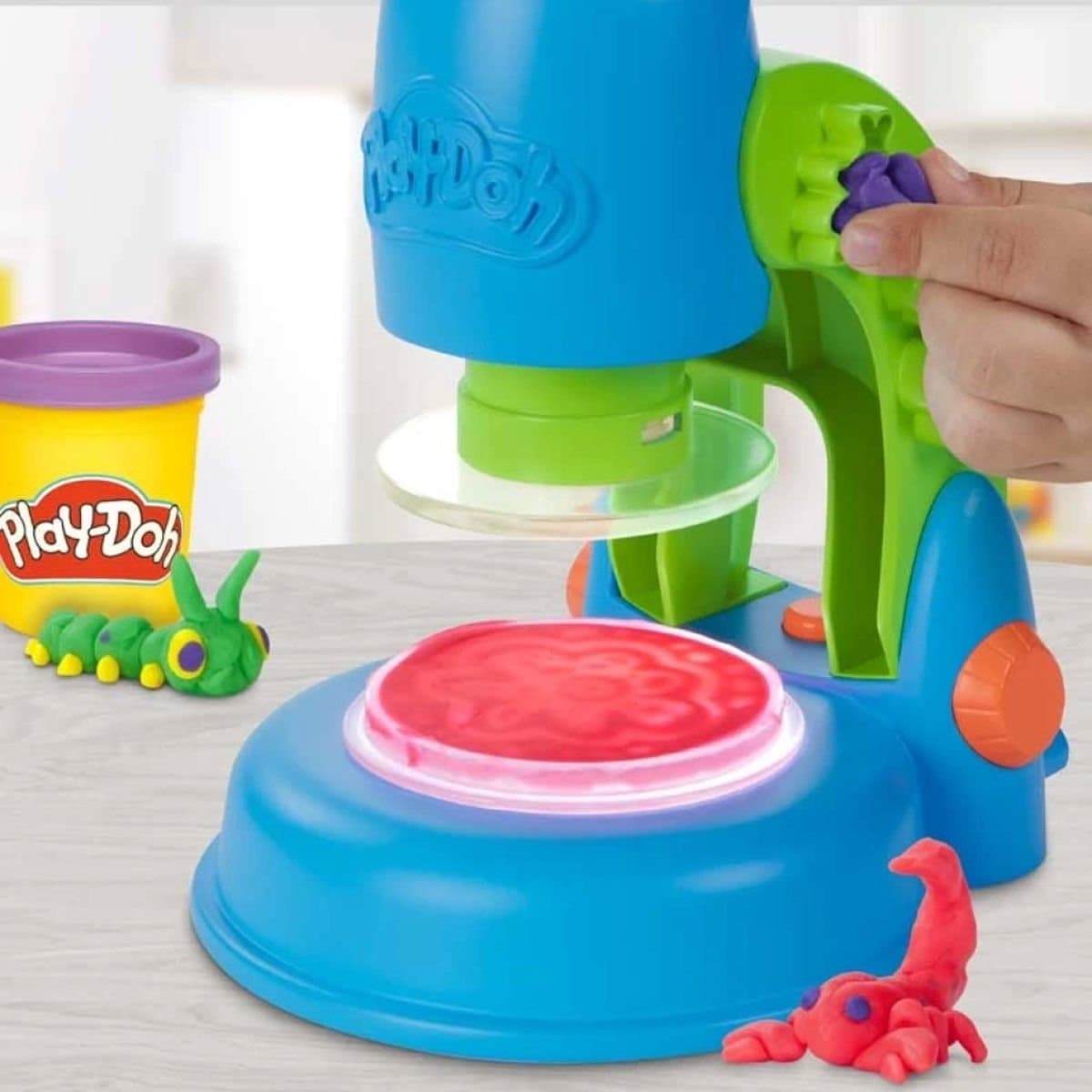 play-doh-isikli-mikroskop-oyun-seti-g0494-1.jpg